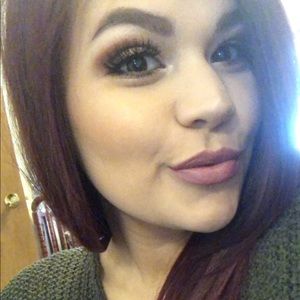 Meet your Posher, Camryn